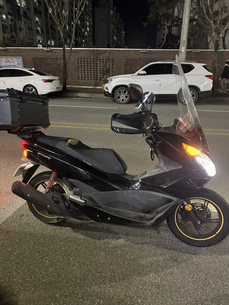 PCX125 오토바이 팔아요